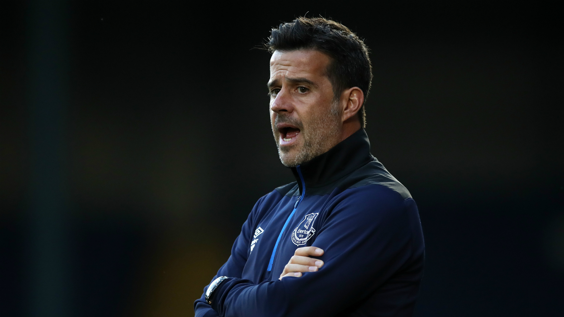 新的国际背 新的国际背